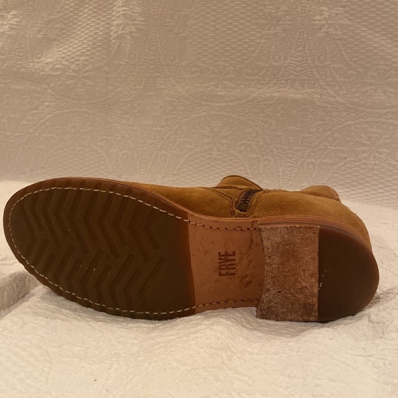 FRYE | Veronica Buckle Strap Suede Short Ankle Biker Moto Boots in ‘Brandy’ - Picture 15 of 17